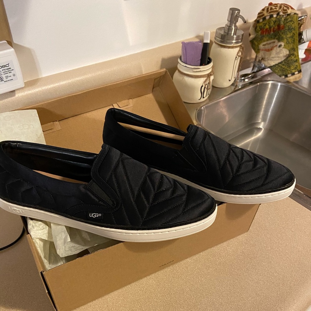 Women’s ugg slip ons